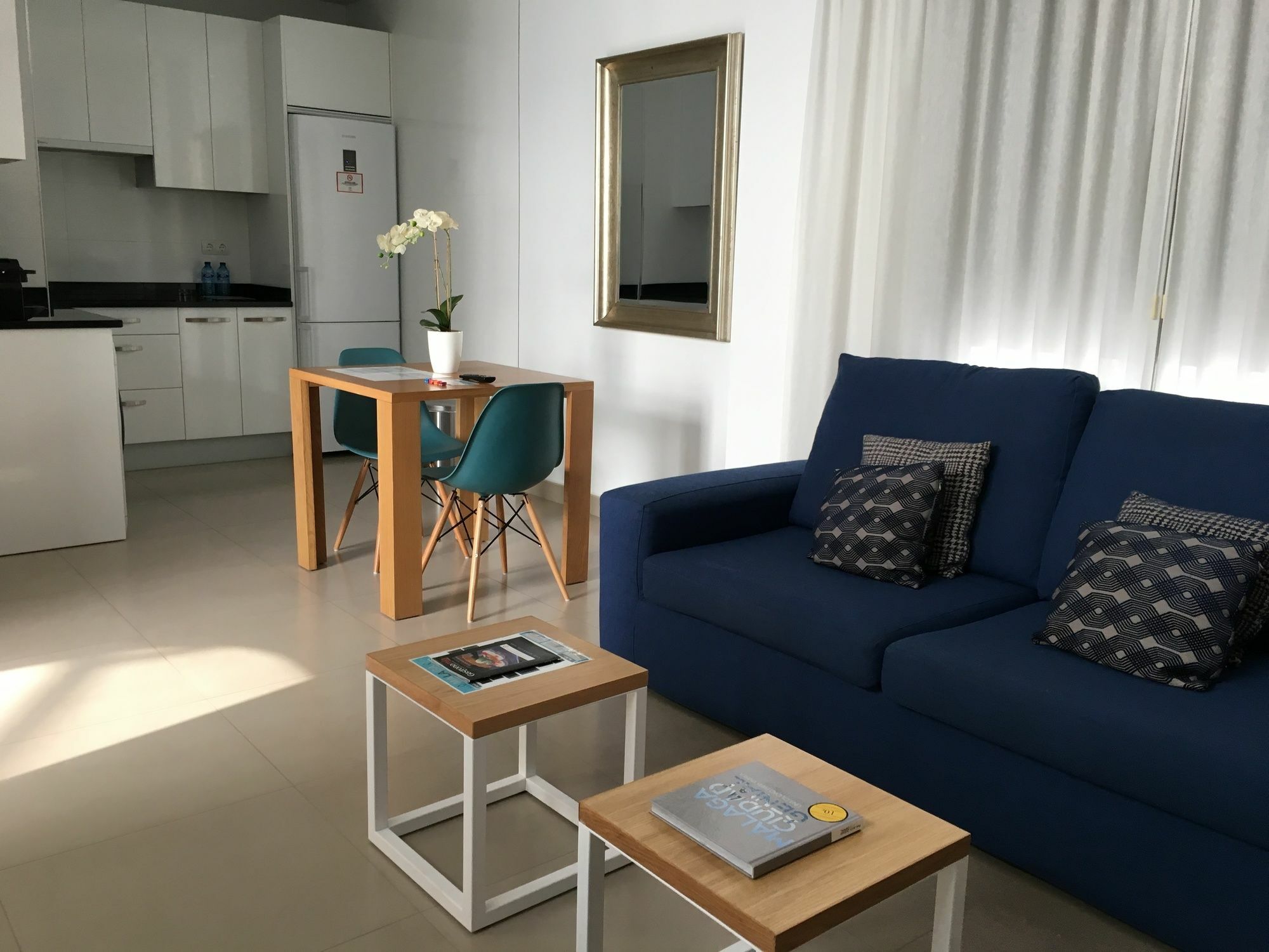 Suites Del Pintor Malaga Ngoại thất bức ảnh